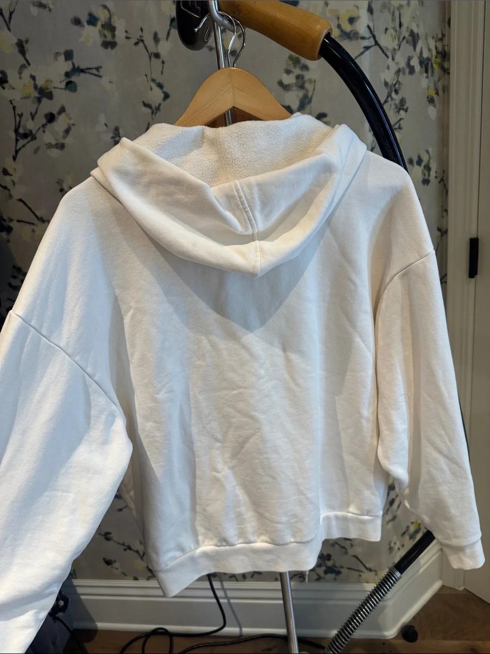 Alo White Cozy Hoodie with matching sweatpants.